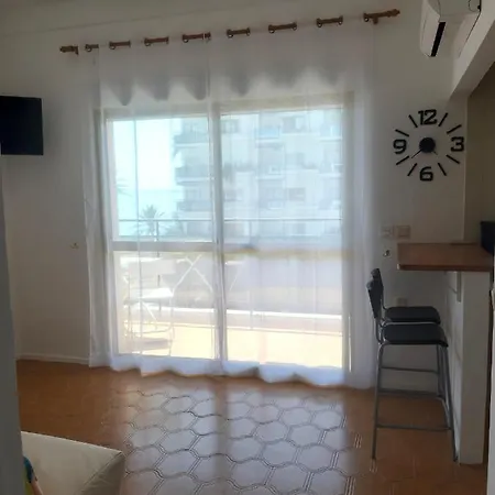 Estudio De Ensueno A Pie De Playa En En El Skol Apartment Marbella