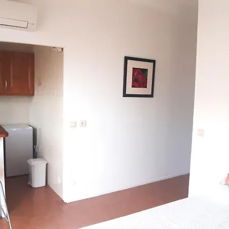 Estudio De Ensueno A Pie De Playa En En El Skol Apartment Marbella